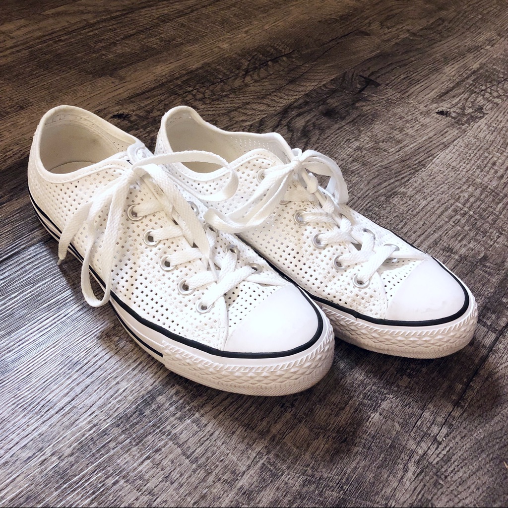 Womens Converse Chucks
